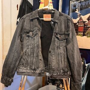 Women’s Levi Black Denim Jacket